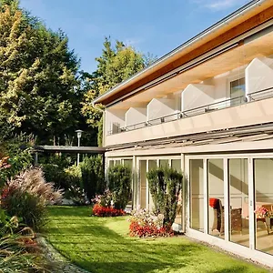 Adoris Im Lotzbeckpark Am Lindau (Bodensee)