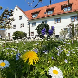 Montfort-schloessle Hotel
